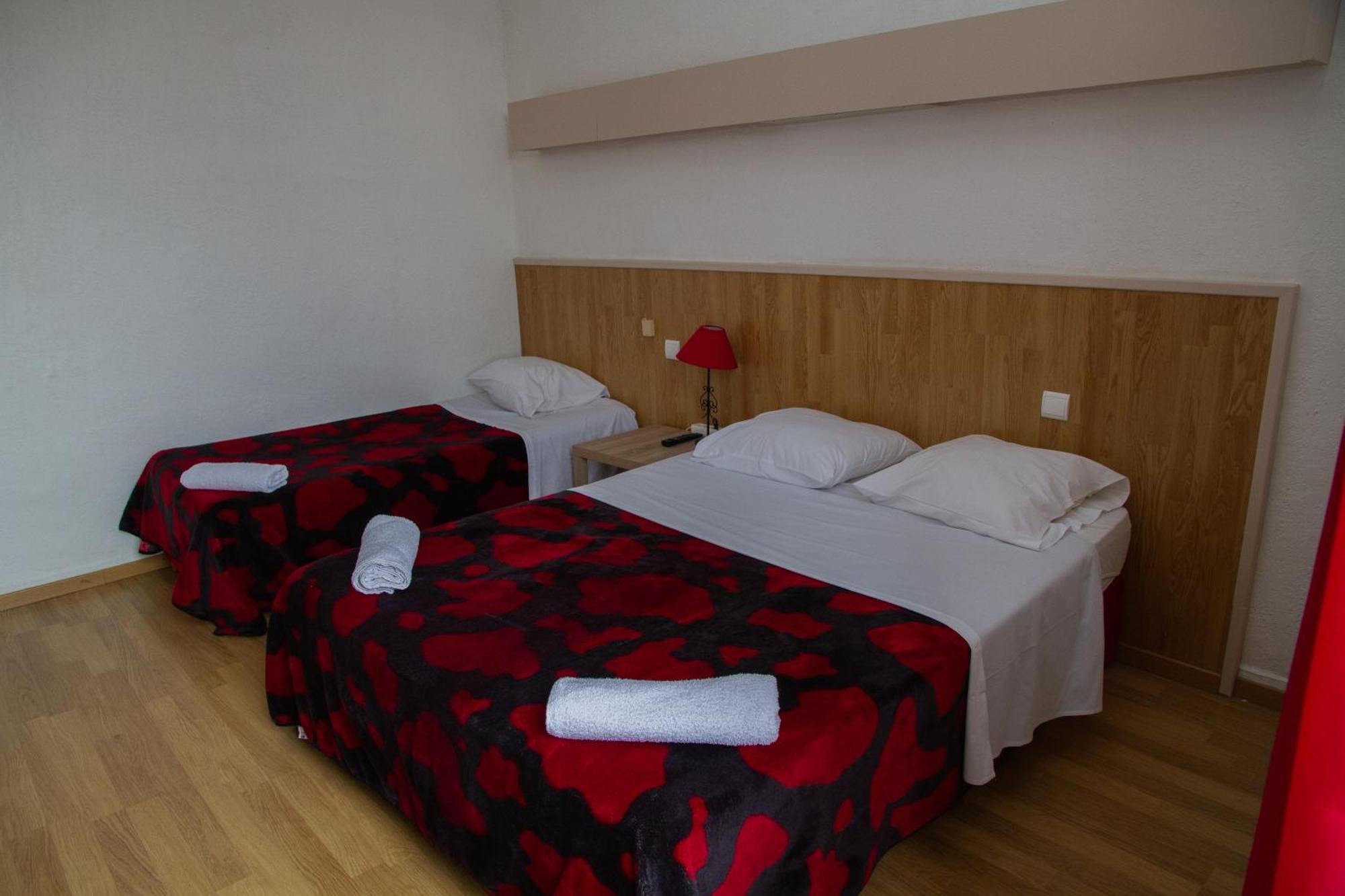 Hotel Durand Le Patio Alès Dış mekan fotoğraf