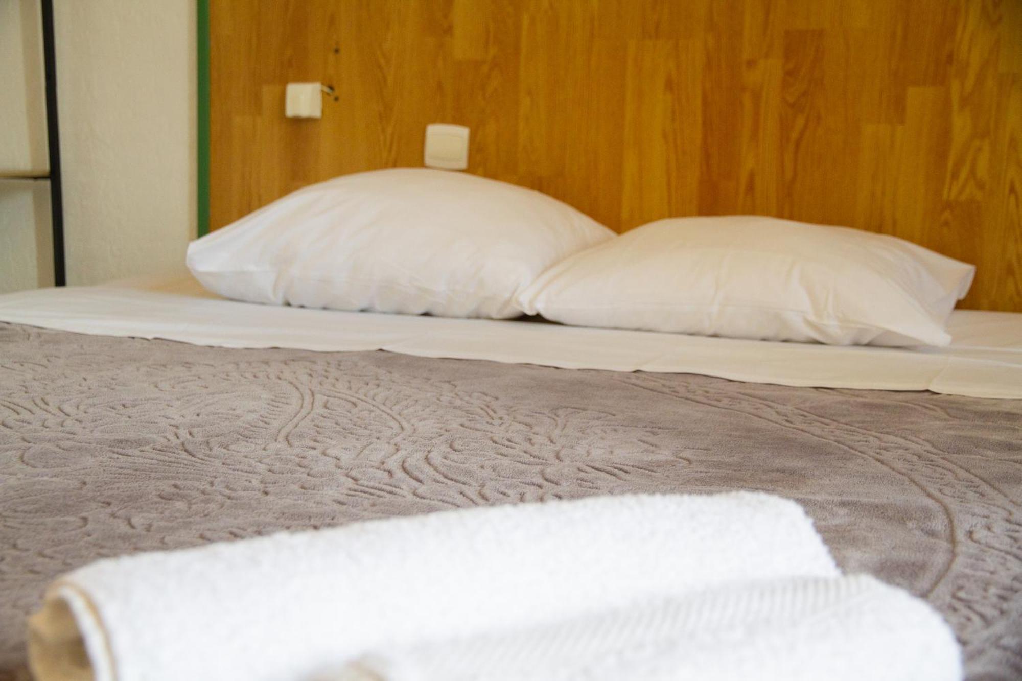 Hotel Durand Le Patio Alès Dış mekan fotoğraf